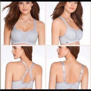 Chantelle Light Gray High Impact bra.
